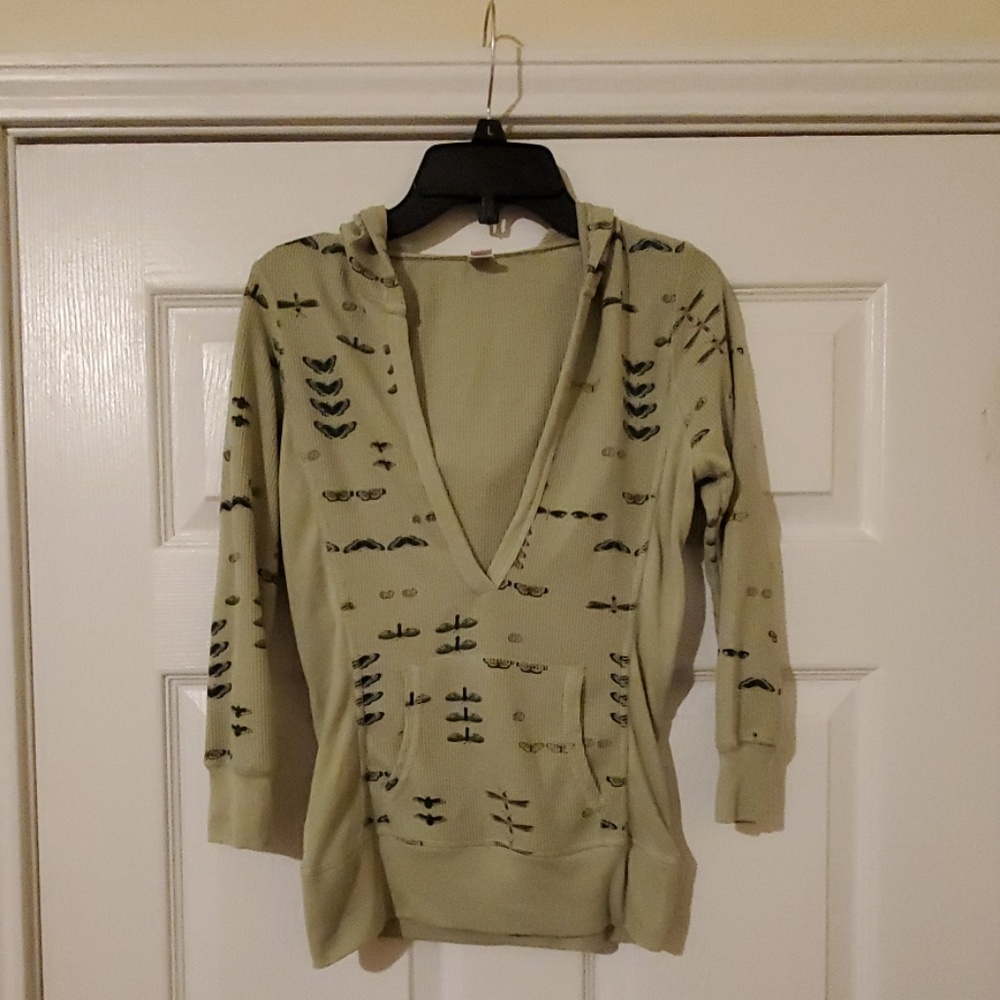 Two Hearts Firefly Pullover - Small
